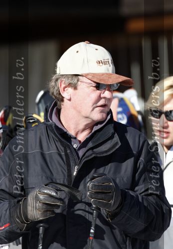Lech 26 februari 2008
Prinses Caroline v Monaco en Prins Ernst v Hannover op skivakantie in lech.  Ze steken allebei een sigaret op.
Peter Smulders bv