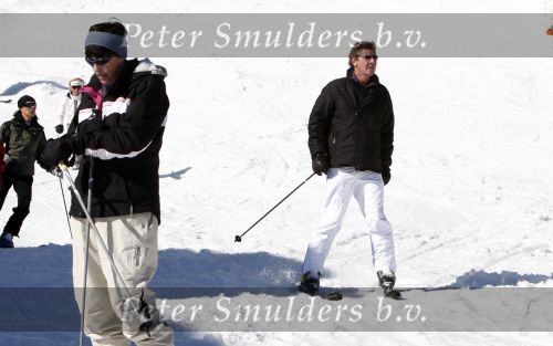 Lech 26 februari 2008
Prinses Caroline v Monaco en Prins Ernst v Hannover op skivakantie in lech.  Ze steken allebei een sigaret op.
Peter Smulders bv