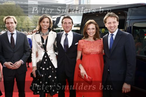 Utrecht 28 april 2009
Pieter v Vollenhoven viert zijn 70e verjaardag in het Beatrix theater in Utrecht. Prins Maurits Prinses Marilene Prins Floris Prinses Aimee zwanger Tjalling ten Cate en Prinses Annette
Peter Smulders bv