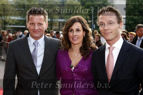 Utrecht 28 april 2009
Pieter v Vollenhoven viert zijn 70e verjaardag in het Beatrix theater in Utrecht. Prins Jaime Prins Pieter Christiaan en Prinses Anita
Peter Smulders bv