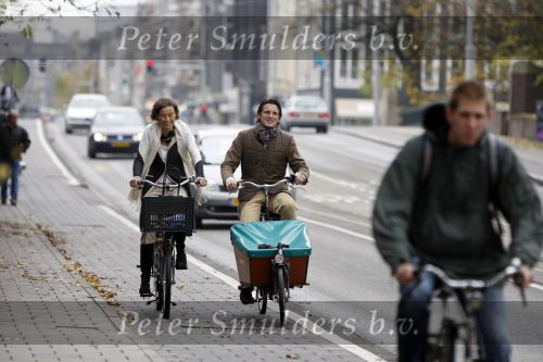 Amsterdam 3 november 2007
Prins Maurits en Prinses Marilene bij La Luz voor Make a Different day. Ze kwamen met de bakfiets.