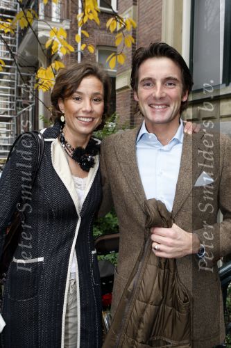 Amsterdam 3 november 2007
Prins Maurits en Prinses Marilene bij La Luz voor Make a Different day. Ze kwamen met de bakfiets.