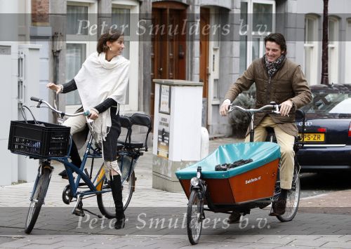 Amsterdam 3 november 2007
Prins Maurits en Prinses Marilene bij La Luz voor Make a Different day. Ze kwamen met de bakfiets.