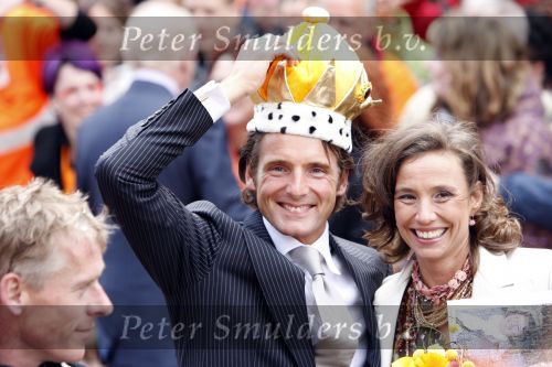 Makkum en Franeker30 april 2008
Koninginnedag 2008 met Koningin Beatrix Prins Willem Alexander Friso Constantijn Maurits Floris Pieter Christiaan Pieter v Vollenhoven en de prinsessen Maxima Laurentien Mabel Aimee Anita Margriet en Marilene.
Peter Smulders bv