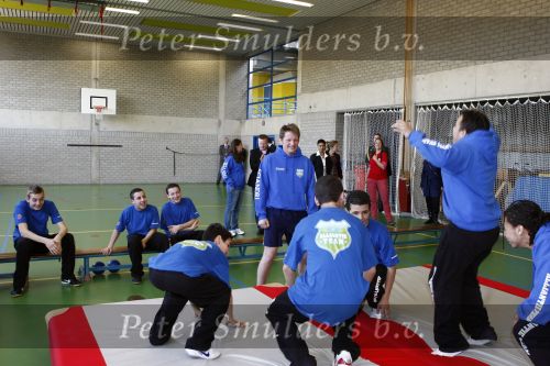 Almere 20 maart 2009
Prins Pieter Christiaan en zijn vrouw Prinses Anita bij sporthal in almere voor Make a difference day.
Peter Smulders bv