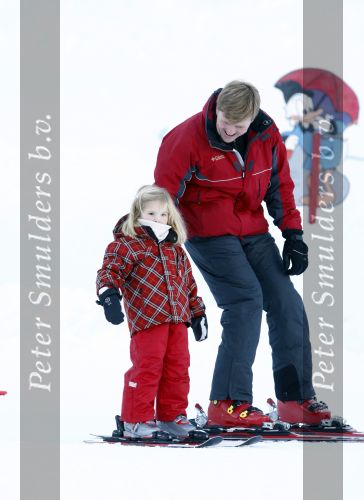 Lech 10 februari 2008
Fotosessie Koninklijke familie. Aanwezig waren Koningin Beatrix Maxima Prins Willem Alexander Amalai Alexia Ariane Prins Constantijn Prinses Laurentien Eloise Claus Cazimir en Elenore.
