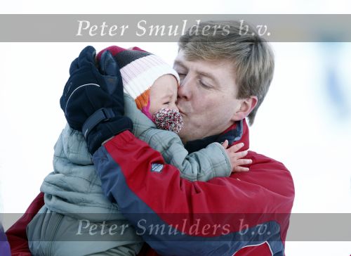 Lech 10 februari 2008
Fotosessie Koninklijke familie. Aanwezig waren Koningin Beatrix Maxima Prins Willem Alexander Amalai Alexia Ariane Prins Constantijn Prinses Laurentien Eloise Claus Cazimir en Elenore.