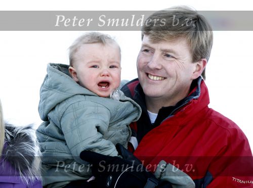 Lech 10 februari 2008
Fotosessie Koninklijke familie. Aanwezig waren Koningin Beatrix Maxima Prins Willem Alexander Amalai Alexia Ariane Prins Constantijn Prinses Laurentien Eloise Claus Cazimir en Elenore.