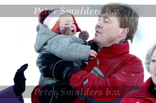 Lech 10 februari 2008
Fotosessie Koninklijke familie. Aanwezig waren Koningin Beatrix Maxima Prins Willem Alexander Amalai Alexia Ariane Prins Constantijn Prinses Laurentien Eloise Claus Cazimir en Elenore.