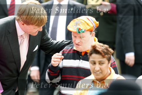 Makkum en Franeker30 april 2008
Koninginnedag 2008 met Koningin Beatrix Prins Willem Alexander Friso Constantijn Maurits Floris Pieter Christiaan Pieter v Vollenhoven en de prinsessen Maxima Laurentien Mabel Aimee Anita Margriet en Marilene.
Peter Smulders bv