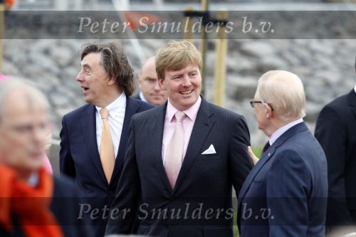 Makkum en Franeker30 april 2008
Koninginnedag 2008 met Koningin Beatrix Prins Willem Alexander Friso Constantijn Maurits Floris Pieter Christiaan Pieter v Vollenhoven en de prinsessen Maxima Laurentien Mabel Aimee Anita Margriet en Marilene.
Peter Smulders bv