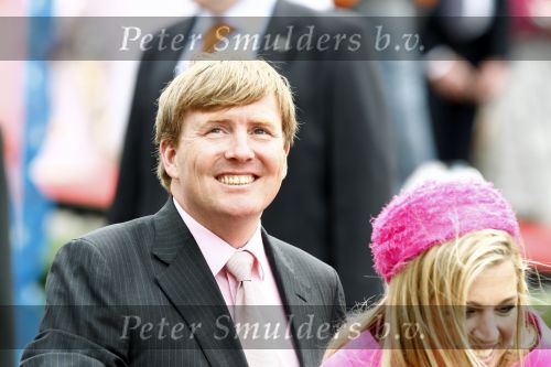 Makkum en Franeker30 april 2008
Koninginnedag 2008 met Koningin Beatrix Prins Willem Alexander Friso Constantijn Maurits Floris Pieter Christiaan Pieter v Vollenhoven en de prinsessen Maxima Laurentien Mabel Aimee Anita Margriet en Marilene.
Peter Smulders bv
