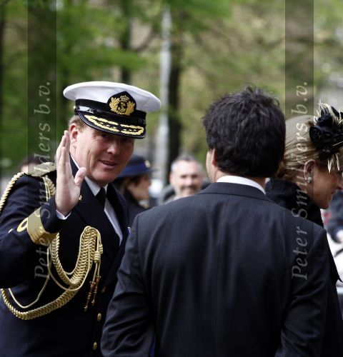 Amsterdam 4 mei 2009
Dodenherdenking op de dam met oa aanwezig Koningin Beatrix Prins Willem Alexander en prinses maxima.
Peter Smulders bv