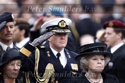 Amsterdam 4 mei 2009
Dodenherdenking op de dam met oa aanwezig Koningin Beatrix Prins Willem Alexander en prinses maxima.
Peter Smulders bv
