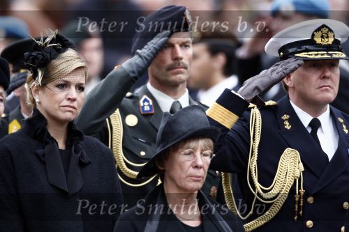 Amsterdam 4 mei 2009
Dodenherdenking op de dam met oa aanwezig Koningin Beatrix Prins Willem Alexander en prinses maxima.
Peter Smulders bv