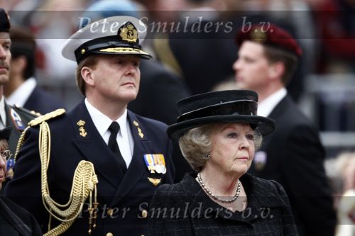 Amsterdam 4 mei 2009
Dodenherdenking op de dam met oa aanwezig Koningin Beatrix Prins Willem Alexander en prinses maxima.
Peter Smulders bv