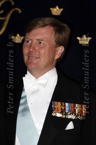 Den Haag 22 april 2009
Diner met de koninklijke familie van zweden en nederland. Aanwezig waren Prinses Maxima Koningin Beatrix Prins Willem Alexander Prinses Margriet Koning Carl Gustav en Koningin Silvia.
Peter Smulders bv