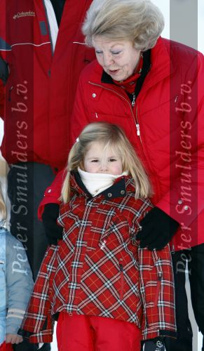Lech 10 februari 2008
Fotosessie Koninklijke familie. 
Prinses Amalia met Koningin Beatrix