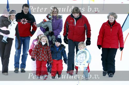 Lech 10 februari 2008
Fotosessie Koninklijke familie. Aanwezig waren Koningin Beatrix Maxima Prins Willem Alexander Amalia Alexia Ariane Prins Constantijn Prinses Laurentien Eloise Claus Cazimir en Elenore.