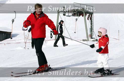 Lech 16 februari 2009
Fotosessie met de koninklijke familie in Oberlech. Koningin Beatrix Prins Willem Alexander Prinses Maxima Amalia Alexia Ariane Prins Constantijn Prins es Laurentien Claus Cazimir Eloise en  Leonore.
Peter Smulders bv