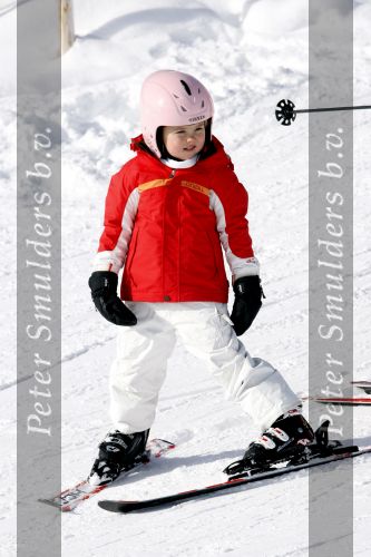 Lech 16 februari 2009
Fotosessie met de koninklijke familie in Oberlech. Koningin Beatrix Prins Willem Alexander Prinses Maxima Amalia Alexia Ariane Prins Constantijn Prins es Laurentien Claus Cazimir Eloise en  Leonore.
Peter Smulders bv