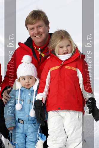 Lech 16 februari 2009
Fotosessie met de koninklijke familie in Oberlech. Koningin Beatrix Prins Willem Alexander Prinses Maxima Amalia Alexia Ariane Prins Constantijn Prins es Laurentien Claus Cazimir Eloise en  Leonore.
Peter Smulders bv