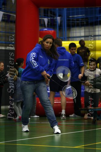 Almere 20 maart 2009
Prins Pieter Christiaan en zijn vrouw Prinses Anita bij sporthal in almere voor Make a difference day.
Peter Smulders bv