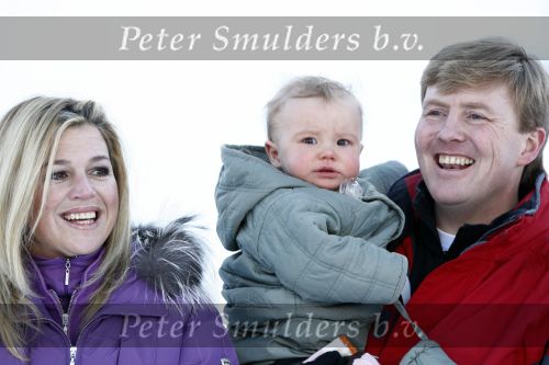 Lech 10 februari 2008
Fotosessie Koninklijke familie. Aanwezig waren Koningin Beatrix Maxima Prins Willem Alexander Amalai Alexia Ariane Prins Constantijn Prinses Laurentien Eloise Claus Cazimir en Elenore.