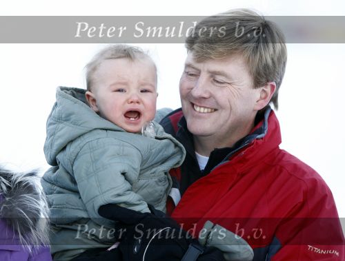 Lech 10 februari 2008
Fotosessie Koninklijke familie. Aanwezig waren Koningin Beatrix Maxima Prins Willem Alexander Amalai Alexia Ariane Prins Constantijn Prinses Laurentien Eloise Claus Cazimir en Elenore.
