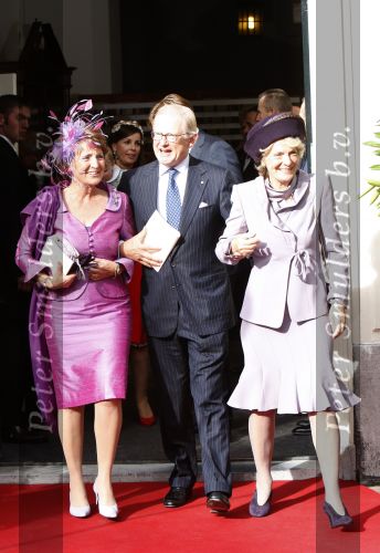 Den Haag 20 oktober 2007
Doop prinses Ariane . Pieter v Vollenhoven met prinses Margriet en Prinses Irene