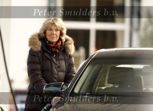 Wijk bij Duurstede 28 februari 2009
Prinses Irene staat te tanken.
Peter Smulders bv