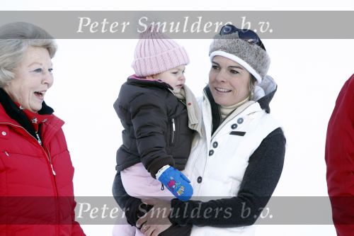 Lech 10 februari 2008
Fotosessie Koninklijke familie. Aanwezig waren Koningin Beatrix Maxima Prins Willem Alexander Amalai Alexia Ariane Prins Constantijn Prinses Laurentien Eloise Claus Cazimir en Elenore.