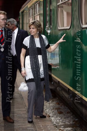 Utrecht 10 maart 2009
Prinses Laurentien bij presentatie boek beertje Paddington in het spoorwegmuseum in Utrecht.
Peter Smulders bv