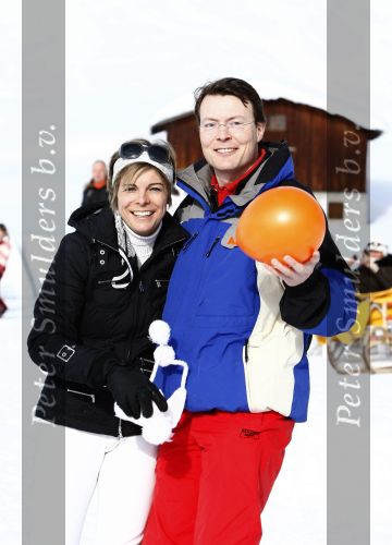 Lech 16 februari 2009
Fotosessie met de koninklijke familie in Oberlech. Koningin Beatrix Prins Willem Alexander Prinses Maxima Amalia Alexia Ariane Prins Constantijn Prins es Laurentien Claus Cazimir Eloise en  Leonore.
Peter Smulders bv