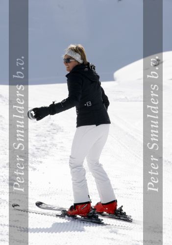 Lech 16 februari 2009
Fotosessie met de koninklijke familie in Oberlech. Koningin Beatrix Prins Willem Alexander Prinses Maxima Amalia Alexia Ariane Prins Constantijn Prins es Laurentien Claus Cazimir Eloise en  Leonore.
Peter Smulders bv