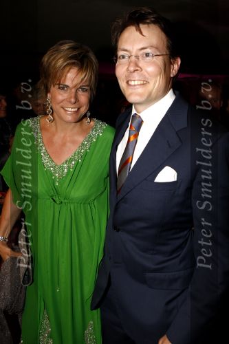 Apeldoorn 19 januari 2008
Prinses Margriet Pieter v Vollenhoven Prins Maurits Prinses Marilene Prins Bernhard jr  een zwangere Prinses Annette Prins Pieter Christiaan Prinses Anita Prins Floris Prinses Aimee Koningin Beatrix Prins Constantijn Prinses Laurentien Prins Friso Prinses Maebel Wisse Smit Prins Carlos en Prinses carolien bij voorstelling in Theater tbv vefrjaardag prinses Margriet.