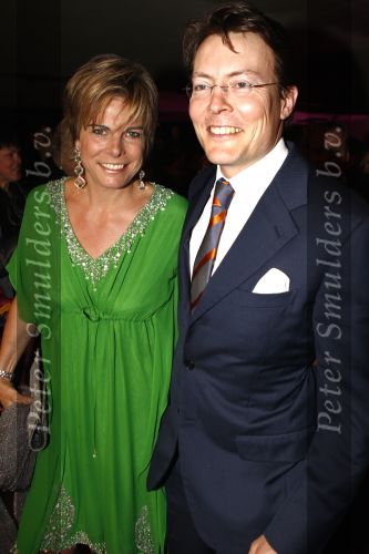 Apeldoorn 19 januari 2008
Prinses Margriet Pieter v Vollenhoven Prins Maurits Prinses Marilene Prins Bernhard jr  een zwangere Prinses Annette Prins Pieter Christiaan Prinses Anita Prins Floris Prinses Aimee Koningin Beatrix Prins Constantijn Prinses Laurentien Prins Friso Prinses Mabel Wisse Smit Prins Carlos en Prinses carolien bij voorstelling in Theater tbv vefrjaardag prinses Margriet