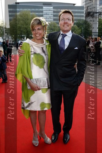 Utrecht 28 april 2009
Pieter v Vollenhoven viert zijn 70e verjaardag in het Beatrix theater in Utrecht. Prinses laurentien en Prins Constantijn
Peter Smulders bv