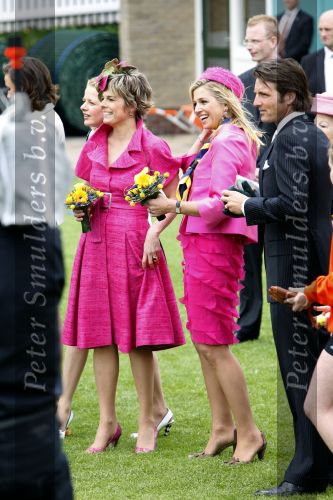 Makkum en Franeker30 april 2008
Koninginnedag 2008 met Koningin Beatrix Prins Willem Alexander Friso Constantijn Maurits Floris Pieter Christiaan Pieter v Vollenhoven en de prinsessen Maxima Laurentien Mabel Aimee Anita Margriet en Marilene.
Peter Smulders bv