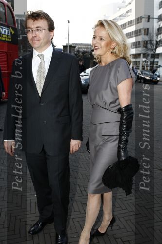 Den Haag 2 april 2009
Opening / premiere van filmdagen in Den Haag. Prinses Mabel Wisse Smit met haar man Prins Friso
Peter Smulders bv
