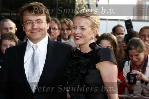 Utrecht 28 april 2009
Pieter v Vollenhoven viert zijn 70e verjaardag in het Beatrix theater in Utrecht. Prinses Mabel wisse smit en Prins Friso
Peter Smulders bv