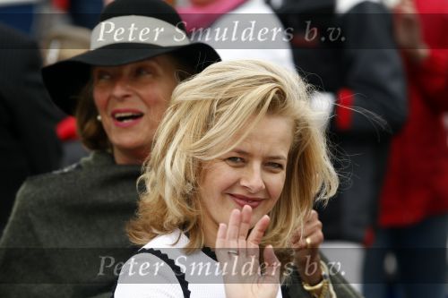 Makkum en Franeker30 april 2008
Koninginnedag 2008 met Koningin Beatrix Prins Willem Alexander Friso Constantijn Maurits Floris Pieter Christiaan Pieter v Vollenhoven en de prinsessen Maxima Laurentien Mabel Aimee Anita Margriet en Marilene.
Peter Smulders bv