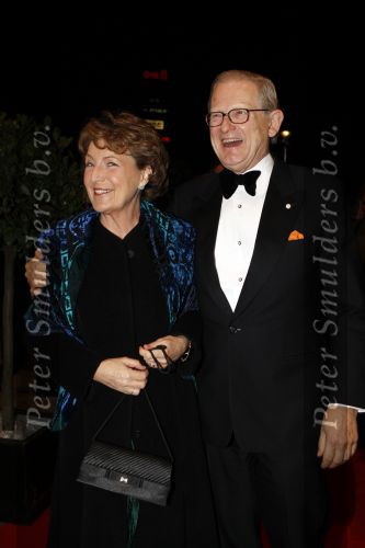 Amsterdam 19 december 2007
Prinses Margriet en Pieter v Vollenhoven arriveren bij de RAI bij de sportman van het jaar. Erica Terpstra ontvangt ze.