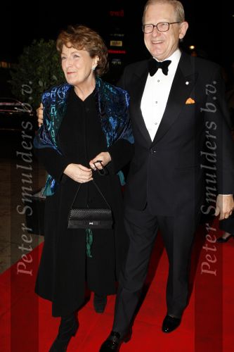 Amsterdam 19 december 2007
Prinses Margriet en Pieter v Volenhoven arriveren bij de RAI bij de sportman van het jaar. Erica Terpstra ontvangt ze.