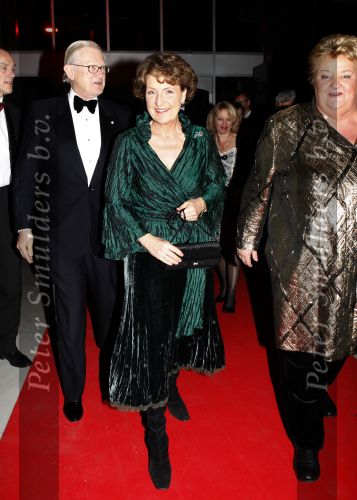 Amsterdam 19 december 2007
Prinses Margriet en Pieter v Vollenhoven arriveren bij de RAI bij de sportman van het jaar. Erica Terpstra ontvangt ze.