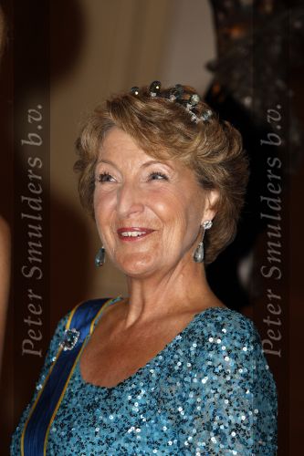 Den Haag 22 april 2009
Diner met de koninklijke familie van zweden en nederland. Aanwezig waren Prinses Maxima Koningin Beatrix Prins Willem Alexander Prinses Margriet Koning Carl Gustav en Koningin Silvia.
Peter Smulders bv