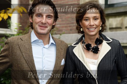 Amsterdam 3 november 2007
Prins Maurits en Prinses Marilene bij La Luz voor Make a Different day. Ze kwamen met de bakfiets.