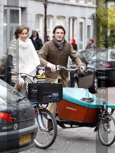 Amsterdam 3 november 2007
Prins Maurits en Prinses Marilene bij La Luz voor Make a Different day. Ze kwamen met de bakfiets.
