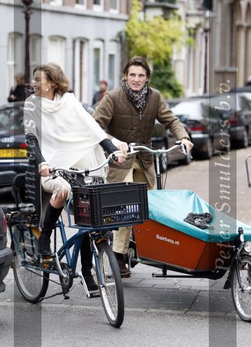 Amsterdam 3 november 2007
Prins Maurits en Prinses Marilene bij La Luz voor Make a Different day. Ze kwamen met de bakfiets.