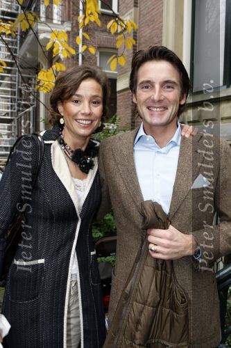Amsterdam 3 november 2007
Prins Maurits en Prinses Marilene bij La Luz voor Make a Different day. Ze kwamen met de bakfiets.
